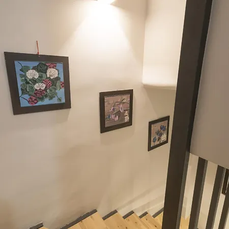 Annita's Cozy Loft Bed & Breakfast Volos